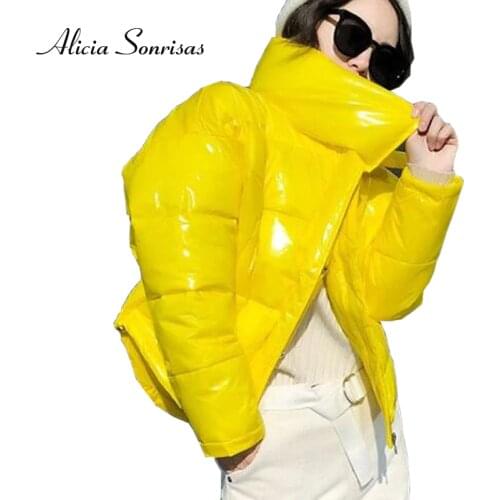 Alicia Sonrisas Women's Black Down Jackets