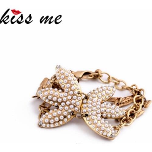 Charming Symmetric Simulated Pearls Flower Fashion Bracelet Costume Jewelry Women Accessories Factory Wholesale