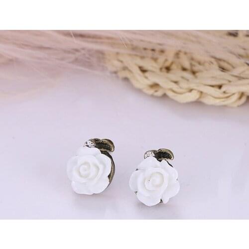 Vintage Style White Rose Flower Stud Earrings Elegant Female Wedding Party Earrings Accessories Romantic Jewelry Gift
