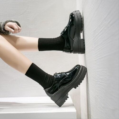 Women Thick bottom lace up shoes ladies leather shoes non-slip shoes famale Flat Platform new fashion sneakers British style