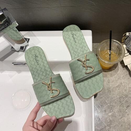 New Letter Print Womens Sandals Fashion Wear Flat Shoes Non-slip Flat Bottom Flip Flops Shoes Casual Shoes Sandals Lazy Shoes