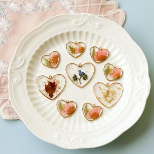 Botanical garden lovely retro love pendant natural flower uv drops sealed in homemade earrings DIY handmade materials