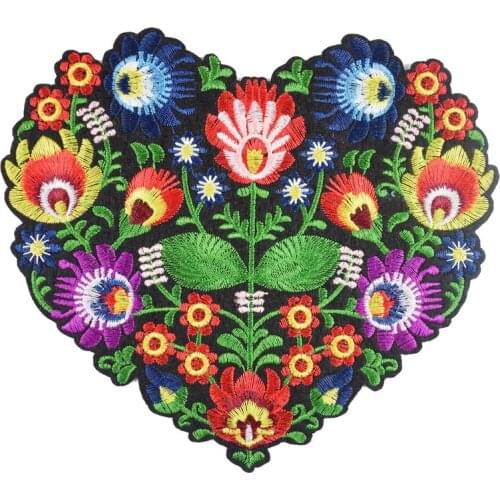 1Pcs Heart Shape Flower Embroidery Applique Patches for Clothing Iron on Patch Applique for DIY Fashion Clothes Jackets NL226