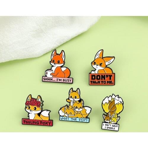 New Exquisite Cute Cartoon Little Fox Dripping Oil Exquisite Alloy Enamel Suit Brooch Fashion Personality Clothing Accessories