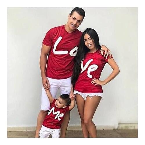 1pcs Love Me Family Shirts Valentines Day Matching Clothes Daddy Mommy and Me Family Matching T-Shirt Love Me Tee Tops Outfits