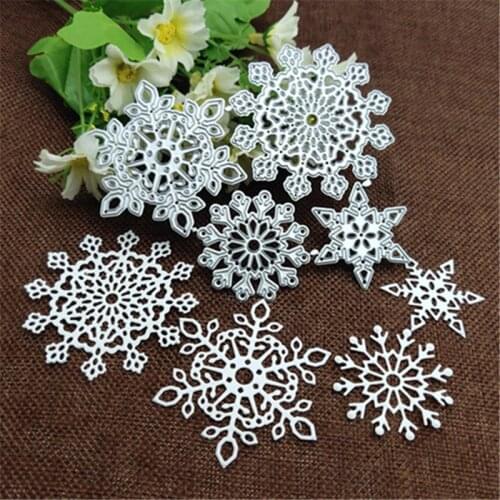4pcs/set Snowflake Cutting Dies Christmas Metal Cutting Dies Stencils Die Cut for DIY Scrapbooking Album Paper Card Embossing