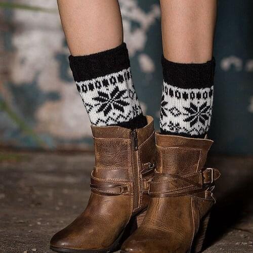 Knitted Boots Woolen Foot Cover Autumn And Winter Color Matching Christmas Snowflake Socks Leg Warmers 3pair/lot