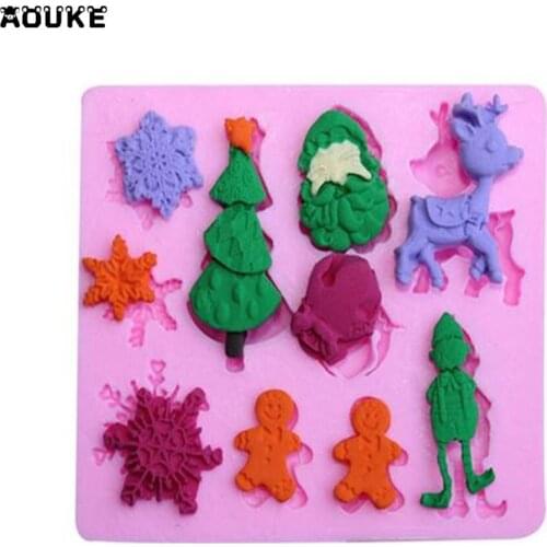 Cake Decoration DIY Tools Lovely Snowflakes Elk Christmas Cartoon Characters Chocolate Liquid Silicone Molds Pastry Mould C069