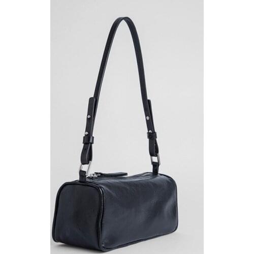 New 2020 Shoulder Bag Method Stick Bag Creased Leather Soft Leather Womens Hand-held Underarm Bag