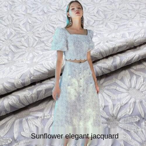 Xiangrigui yarn-dyed gold jacquard suit fabric, sewing fabric factory store is not out of stock