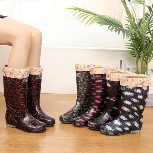 Winter Plus Velvet Warm Boots Female Four Seasons High Tube Anti-Slip Korean Lady Rain Boots 32cm Tube High Boots Shoes 36-40