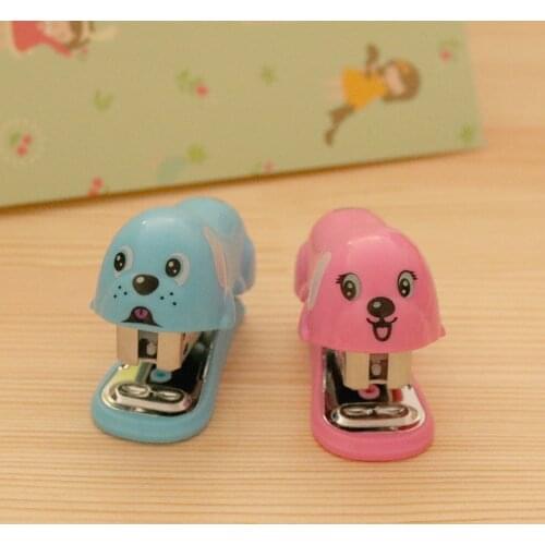 1pc Cute Candy-Colored Puppy Modeling Stapler Kit Sent Staples a Box of Learning Stationery Wholesale