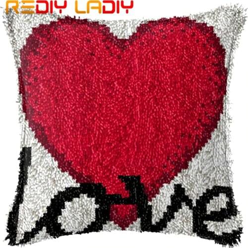 Latch Hook Cushion Love with Heart Pillow Case Pre-Printed Canvas Acrylic Yarn Latched Hook Pillow Kits Crochet Cushion Cover
