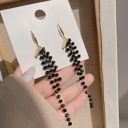 U-Magical Luxury Black Crystal Beaded Long Tassel Dangle Earring for Women Trendy Gold C Shape Metal Open Hook Earring Jewelry