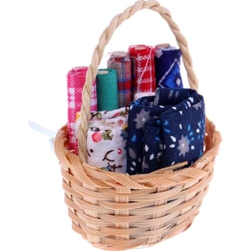 1:12 Dollhouse Miniature Sewing Kit Wicker Basket with Fabric Doll House Accessories