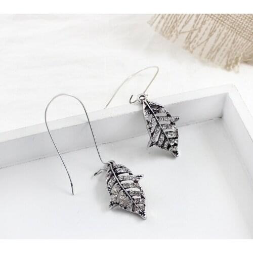 Openwork leaves gold and silver two optional stripes inlaid small crystal stone shiny bright earrings charm beautiful women wear