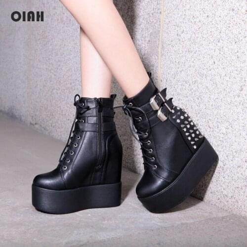 OIAH 2020 New Design Winter Heavy Metal Lace-up Women Shoes Rivet Gothic Platfrom Fashion Black White Ankle Boots SIZE 35-39