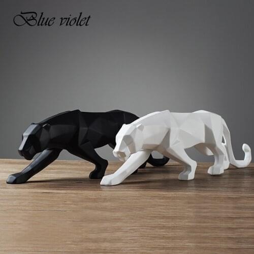 Factory Direct Selling Modern Geometric Black&White Leopard Statue Resin Animal Panther Figurine Home Decor Ornaments Sculpture