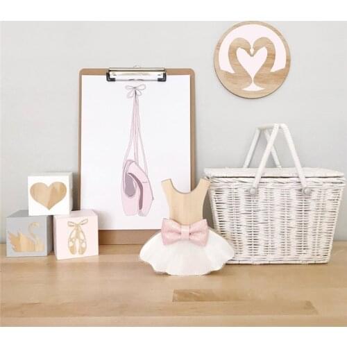 Nordic Lovely Wooden Bowknot Dress Kids Room Nursery Home Decor Photo Props