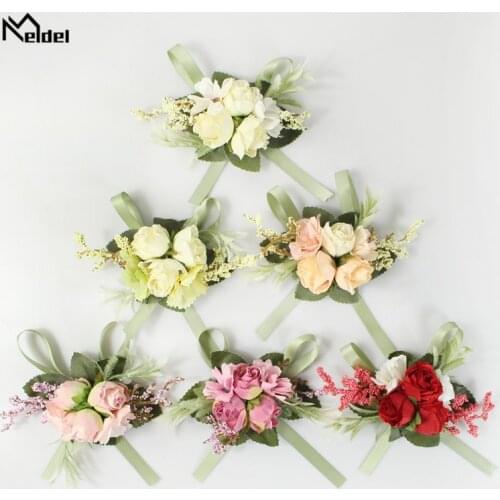 Artificial Silk Flowers Groomsmen Boutonniere Bride Wristband Corsage Sister Wedding Hand Flowers Party Suit Decor Buttonholes