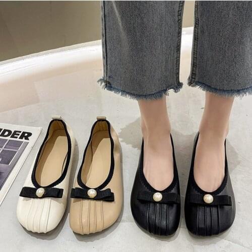 Spring Autumn Women Flats Square Toe Boat Shoes Pearls Slip on Flat Shoes Woman Loafer Bow Fashion Woman Shoe White Black 9326G
