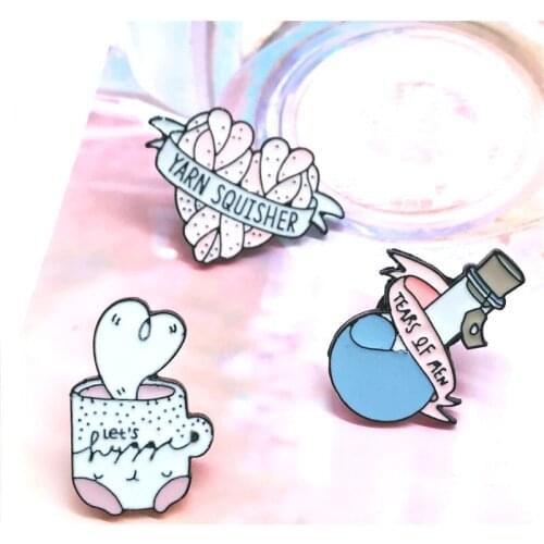 New blue reagent metal bottle brooch brooch k heart alley and yarn Squisher Plets badge brooch fun fashion jewelry