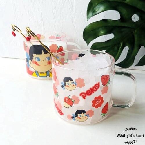 Simple and lovely milk smiling sister glass cartoon cup breakfast cup girl heart strawberry drink cup heatproof cup