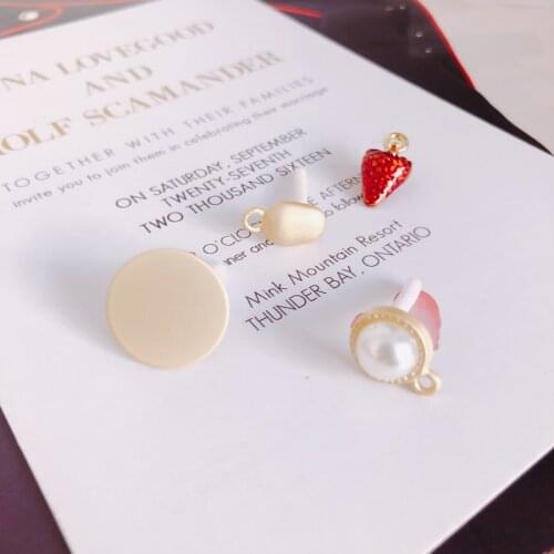 6 pieces / lotalloy Roundoval strawberry ornamentsbead capsearings fashionjewelryconnectorsforjewelrymakingjewelrymakingsupplies