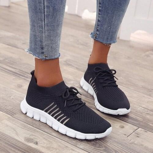 Woman Sneaker WomenS Solid Color Air Mesh Vulcanized Women Lace Up Flats Female Ladies Breathable Shoes Footwear Plus Size 43