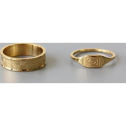 Retro totem pattern stackable band ring for women stainless steel gold signet ring vintage rhombus fashion