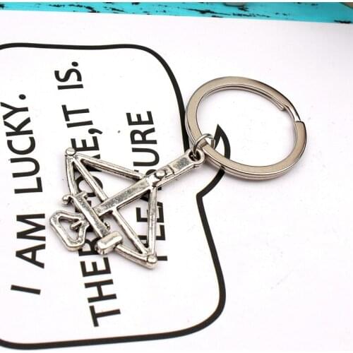New Fashion KeychainThe Walking Dead Pendants DIY Men Jewelry Car Key Chain Ring Holder Souvenir For Gift