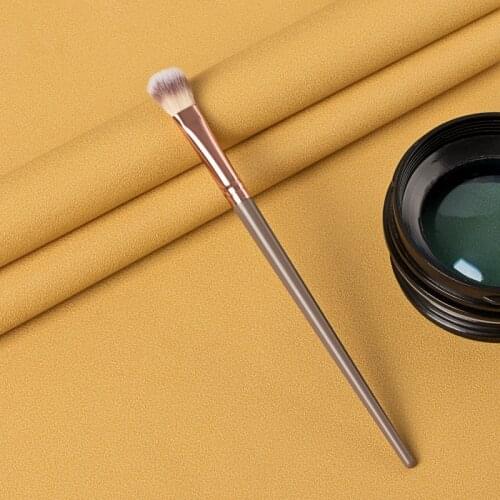 Single makeup brush professional eyes makeup brush eye shadow brush eyeliner brush eyebrow brush Concealer brush Makeup Tool