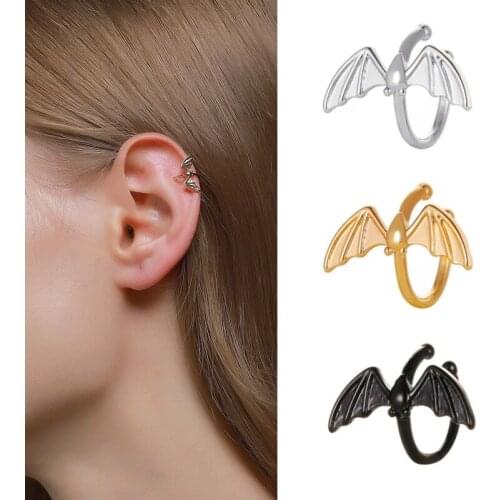 Trend Earrings for Women Black Bat No Pierced Simple Ear Clip Hip Hop Gothic Mens Ear Bone Clip Fashion Halloween Earring 2021