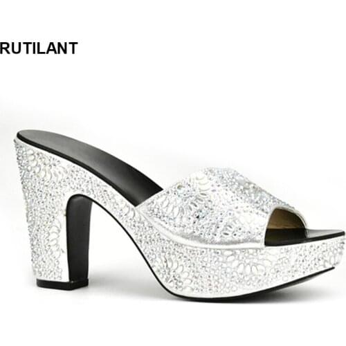 Latest Italian Women Sandals Shoes Decorated with Rhinestone Sliver Color Open Toe Sexy Ladies Shoes Party Wedding Shoes Pumps