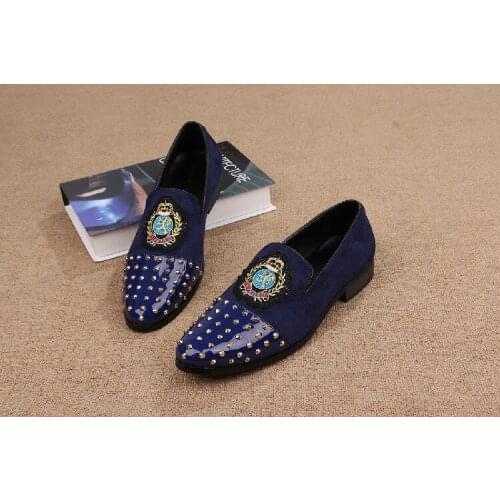 Mens Loafers Flats Shoes Casual Slip on Stud Genuine leather Fashion Wedding Shoes Embroidery Dragon Men Shoes Plus Size 38-46