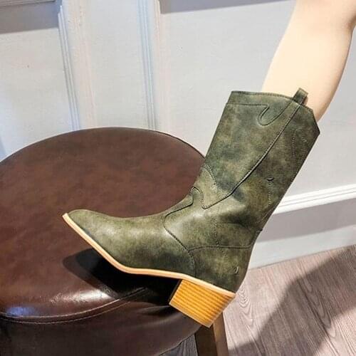 Plus Size Fashion Boots Women 2021 New Spring New Round Toe Mid-heel Fashion Embroidery Mid-tube Boots Trend