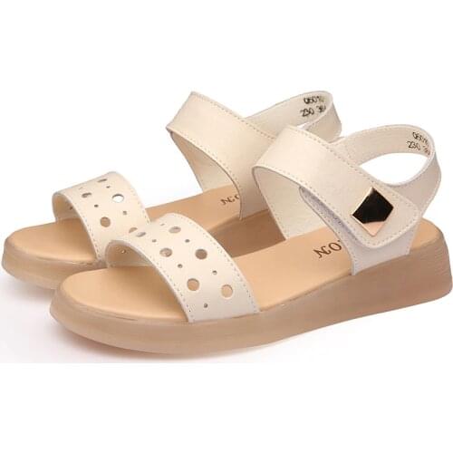 2021 summer new leather womens sandals outdoor leisure womens leather sandals lightweight and comfortable flat shoes