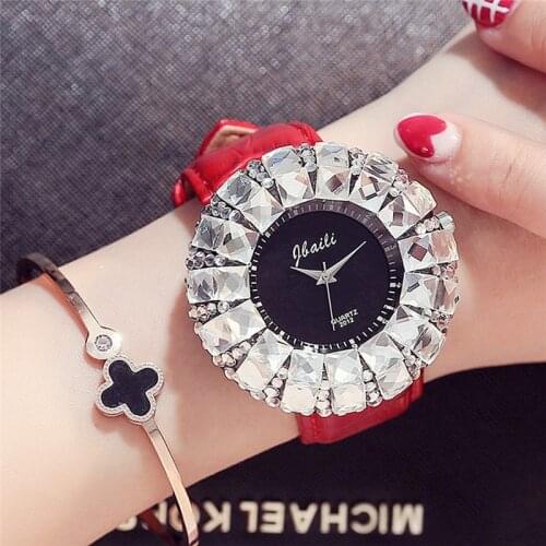 Ladies Watches Luxury Brand Red Sexy Hodinky Bling Big Drill Charming Clock Women Rhinestone Quartz Saats Hot Montre Femme