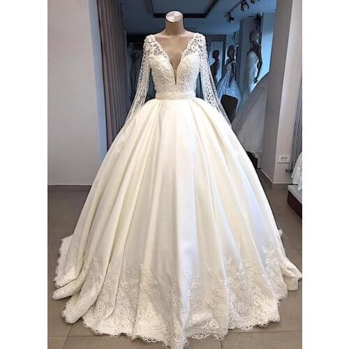 Ball Gowns Long Sleeves Wedding Dresses Lace Appliques Pearls V Neck Satin Bridal Gowns Robe De Mariee