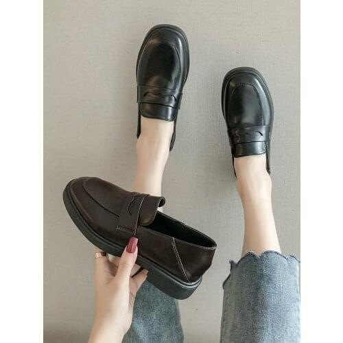 2021 spring and autumn new ladies British style small leather shoes Korean fashion all-match flat sole casual shoes