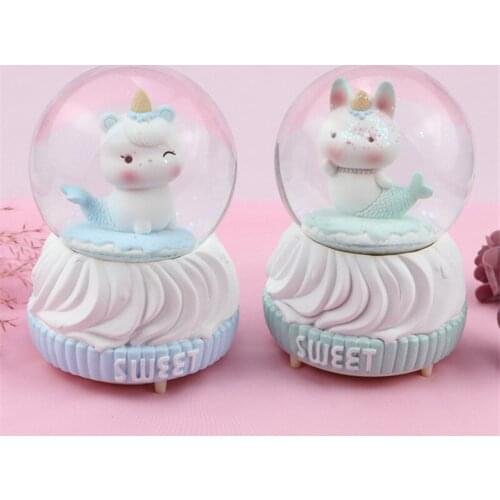 Home Decor Music Box Girly Heart Falling Snow Glowing Crystal Ball Cartoon Pet Birthday Party Wedding Decoration Gifts Ornaments