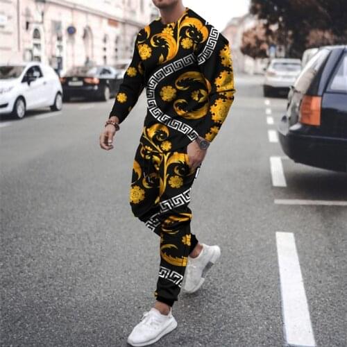 Korean fashion mens suit summer sportswear mens printed personality T-shirt + trousers suit mens casual jogging suit