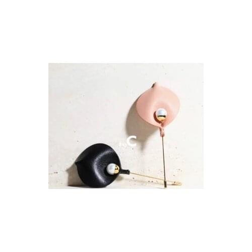 Shell Pearl Brass Real Gold Plating Hand-stitched Sheepskin Calla Lily Petal Brooch