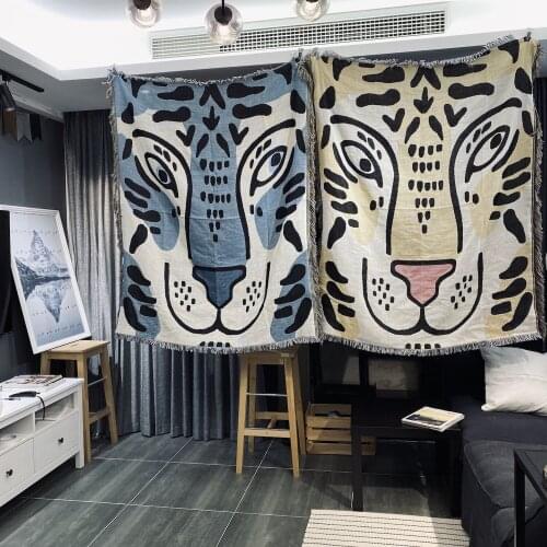 Casual Blankets Carpet Decoration Cartoon Tigers Carpet Sofa Leisure Carpet Original Single Tapestry Sofa Mat