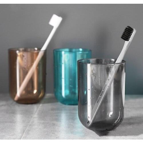 Plastic Simple Transparent Toothbrushing Cup
