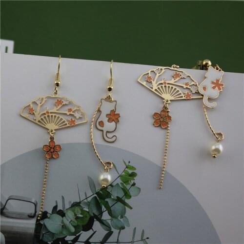 Vintage palace fan earrings, custom national style earrings, asymmetrical cute cat earrings without pierced ears