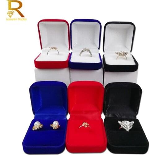 Wholesale Engagement Ring Packaging Box Velvet Valentines Day Gift Wedding Ring Showcase Organizer Jewelry Storage Box