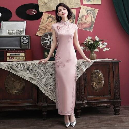 Chinese Traditional Short Sleeve Satin Women Cheongsam Vintage Button Embroidery Long Dress Sexy Qipao Oversize 3XL Vestidos