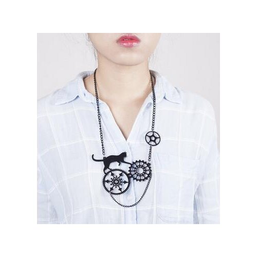 2018 New Arrival Funny Acrylic Jewelry Playful Punk Cat Pendant Necklace Punk Club Figure Steam Necklace for Women & Girl