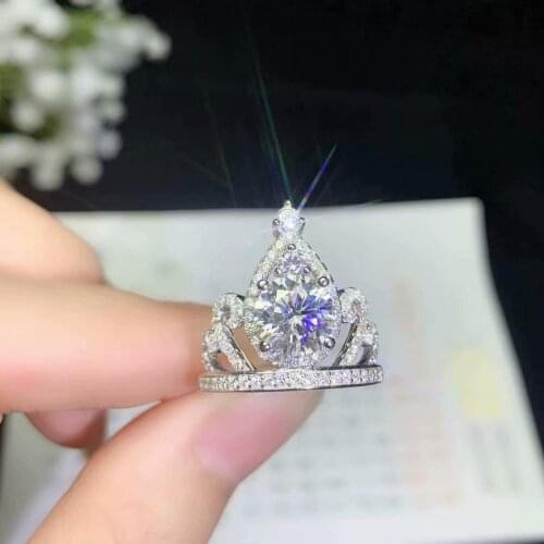 Queen crackling gemstone crown ring for women jewelry gift pouring in the sun
